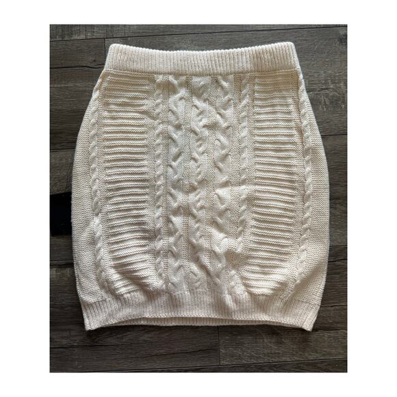 Lulu's‎ Darling Sophistication Ivory Cable Knit Sweater Mini Skirt Sz Medium NWT - Picture 5 of 5